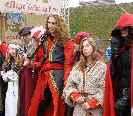 Під Києвом відбулося закриття найдовшого в історії фестивалю 'Парк Київська Русь' 